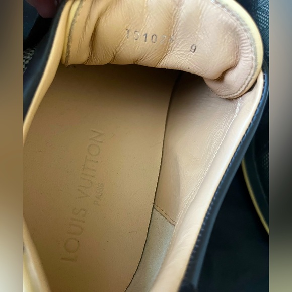 LOUIS VUITTON - Suede Sneaker - MENS SIZE 9 - Picture 11 of 11